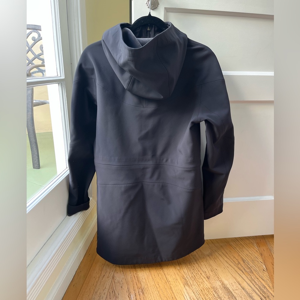 Lululemon Athletica RepelShell Rain Jacket - Picture 6 of 12